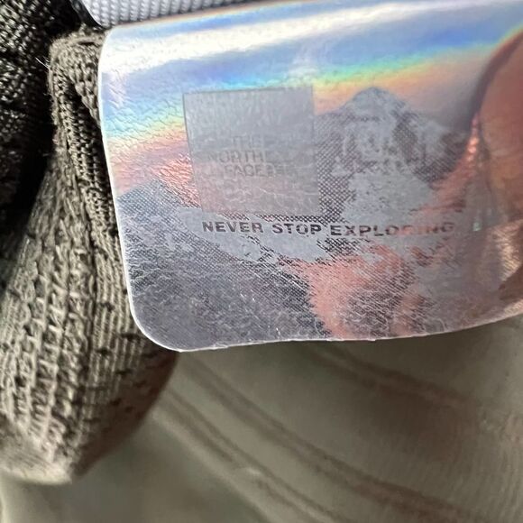 THE NORTH FACE Aphrodite Skort in Dark Olive Green Size XL = 16 - 18 - Picture 14 of 15